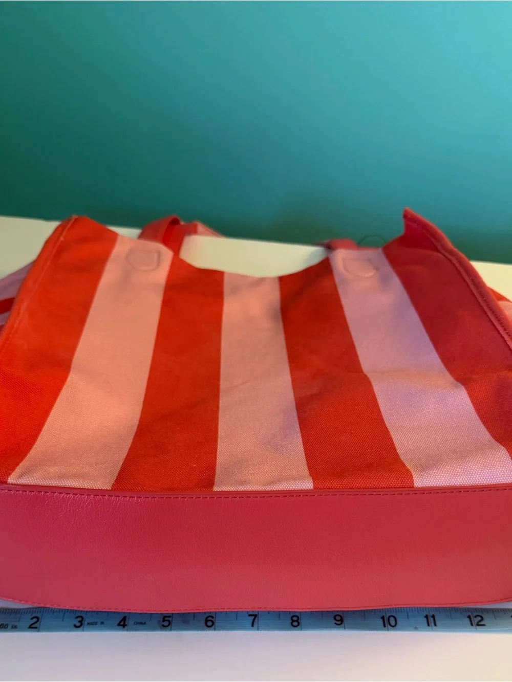 On Fifth Large Striped Pink & Orange Canvas Beach Bag Tote NWT, plus cosmeticbag